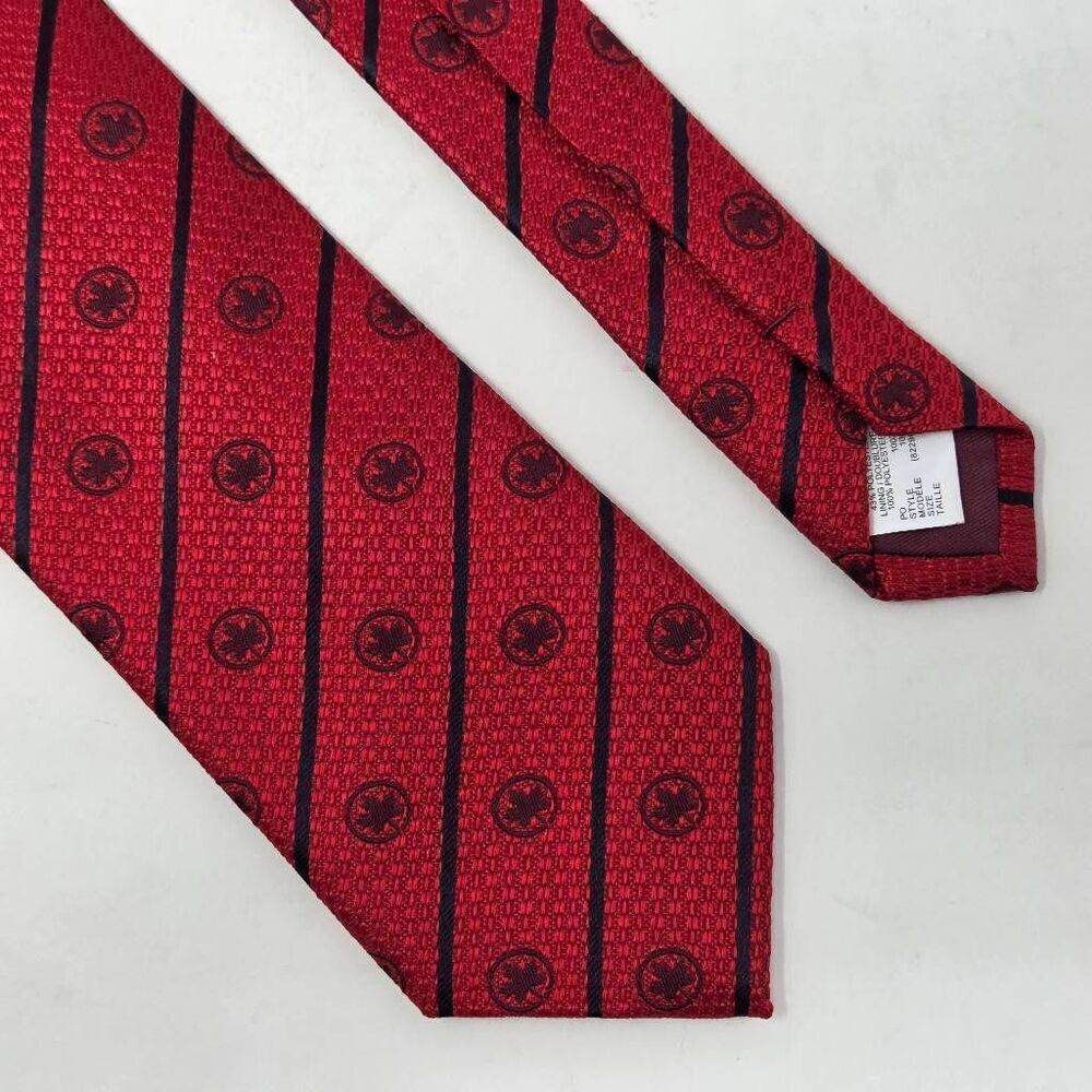 AIR CANADA UNISYNC SILK BLEND TIE RED BLACK STRIPE SATIN TEXTURED 3" X 58"
